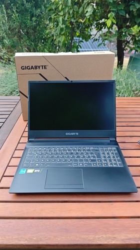 Gigabyte 6 144hz - 15,6",